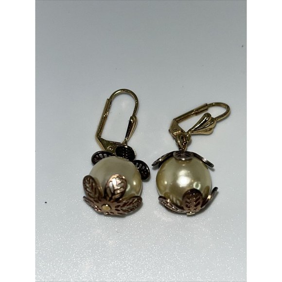 Vintage Lot Of 8 Gold Tone Pierced Earrings w/ Faux Pearls Unbranded - Picture 10 of 12